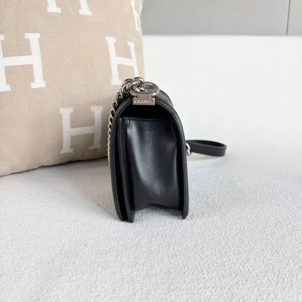Chanel Women Pre-Loved Bag Very Good Condition